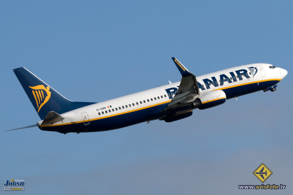 Boeing 737-8AS