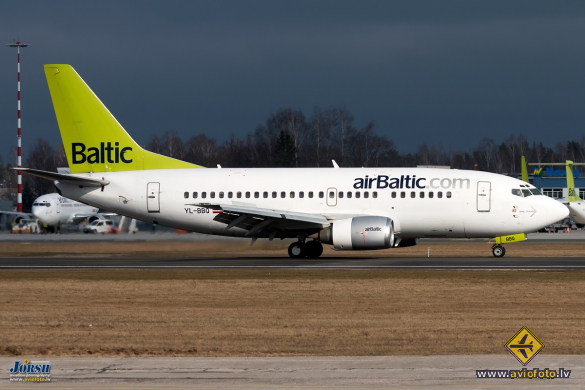Boeing 737-522