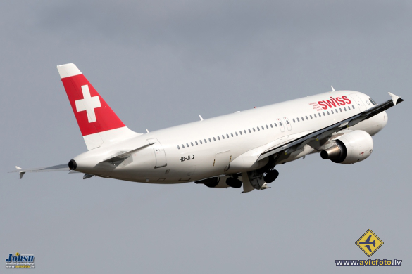 Airbus A320-214