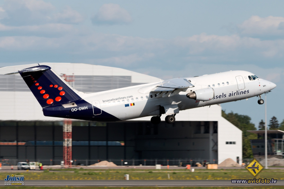 BAE Systems Avro 146-RJ100