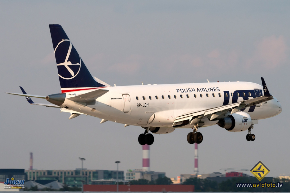 Embraer 170STD (ERJ-170-100STD)