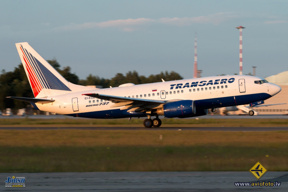 Boeing 737-7Q8