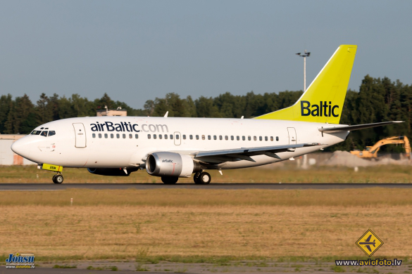 Boeing 737-522