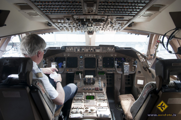 Boeing 747-430