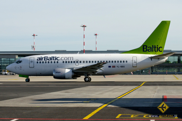 Boeing 737-522