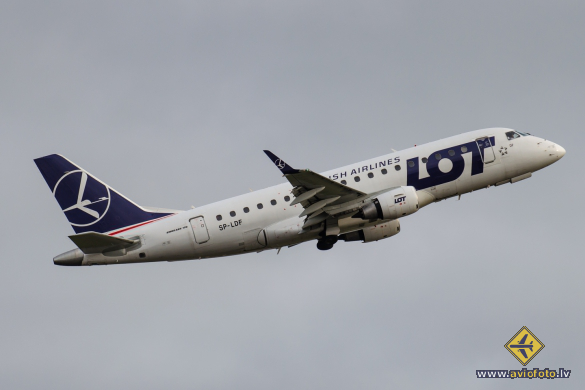 Embraer 170STD (ERJ-170-100STD)
