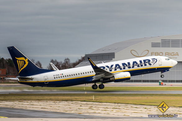 Boeing 737-8AS
