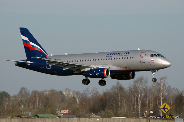 Sukhoi SSJ-100-95B Superjet 100 (RRJ-95B)