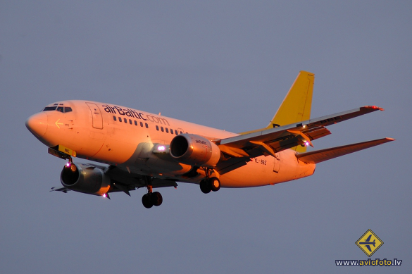 Boeing 737-53S