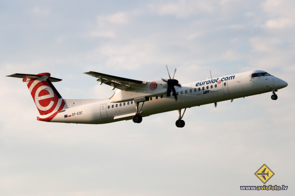 Bombardier DHC-8-402 Q400