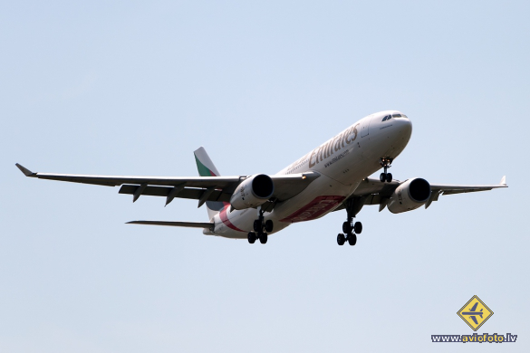 Airbus A330-243