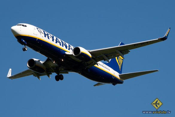 Boeing 737-8AS