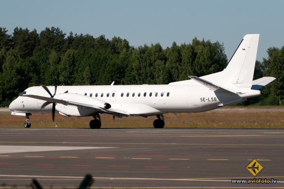 Saab 2000