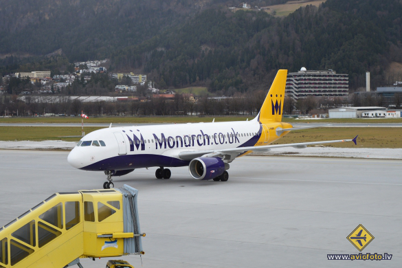 Airbus A320-214