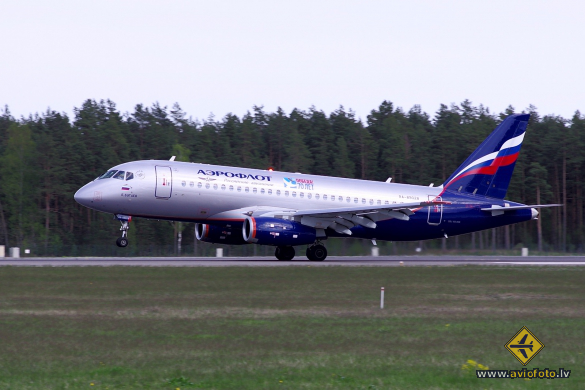 Sukhoi SSJ-100-95B Superjet 100 (RRJ-95B)