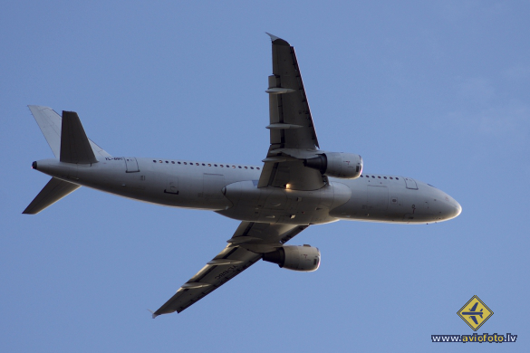 Airbus A320-211