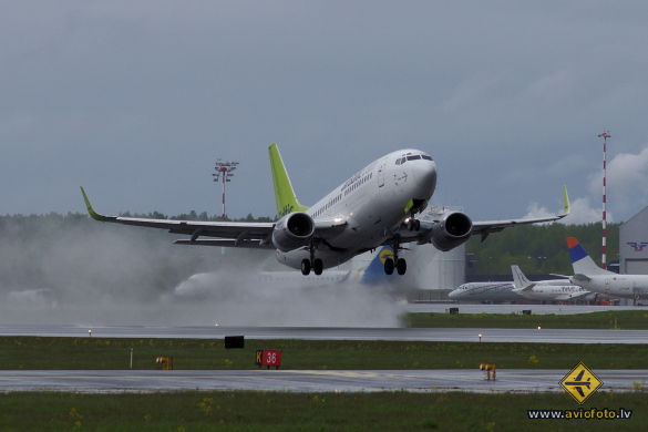 Boeing 737-33A