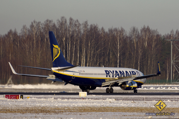 Boeing 737-8AS