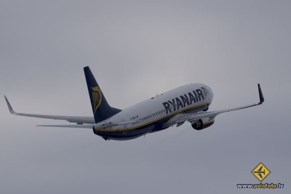Boeing 737-8AS