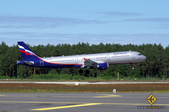 Airbus A321-211