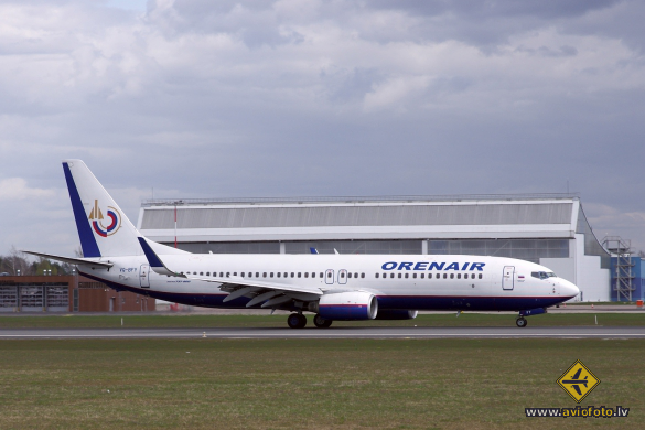 Boeing 737-86N