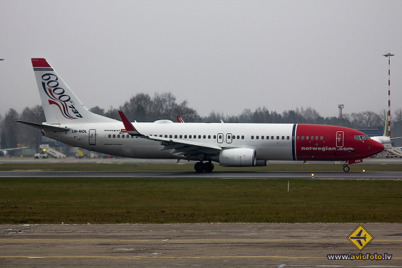 Boeing 737-8Q8