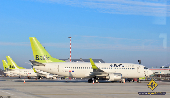 Boeing 737-36Q