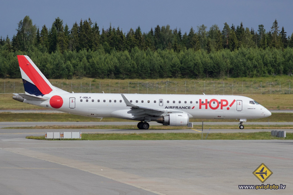 Embraer 190STD (ERJ-190-100STD)