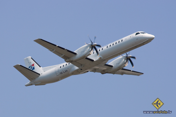 Saab 2000