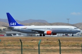 Boeing 737-883