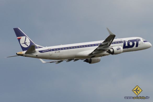 Embraer 195LR (ERJ-190-200LR)