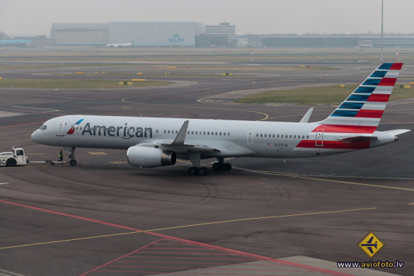 Boeing 757-23N
