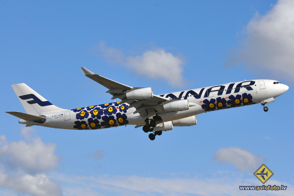 Airbus A340-313X
