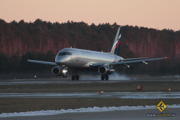 Sukhoi SSJ-100-95B Superjet 100 (RRJ-95B)