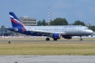 Airbus A320-214