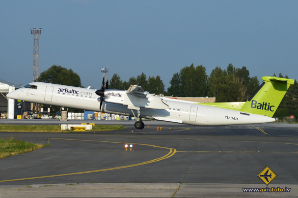 Bombardier DHC-8-402 Q400