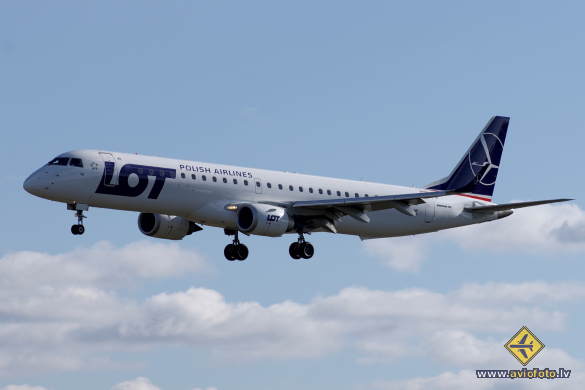 Embraer 195LR (ERJ-190-200LR)