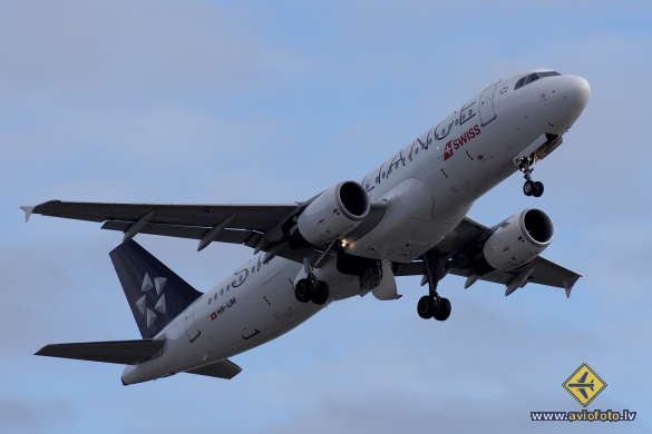 Airbus A320-214