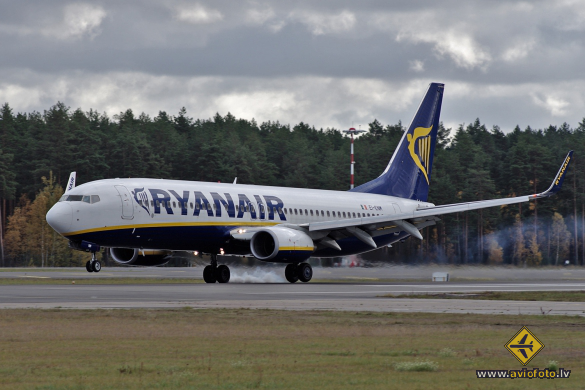 Boeing 737-8AS
