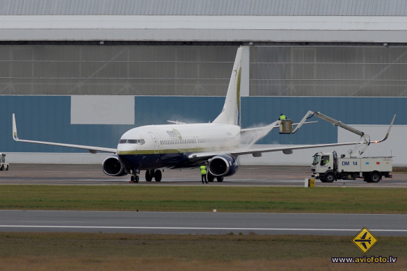 Boeing 737-8Q8