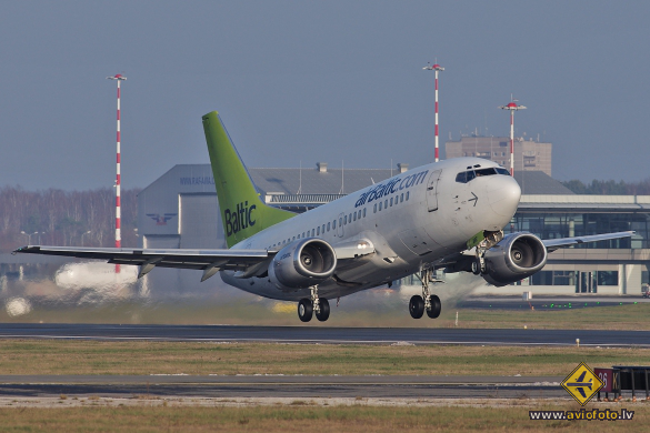 Boeing 737-53S