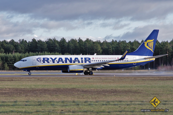Boeing 737-8AS