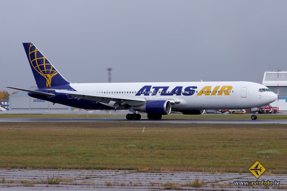 Boeing 767-38E/ER