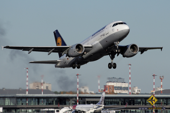 Airbus A319-112