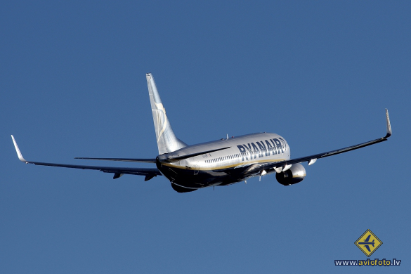Boeing 737-8AS