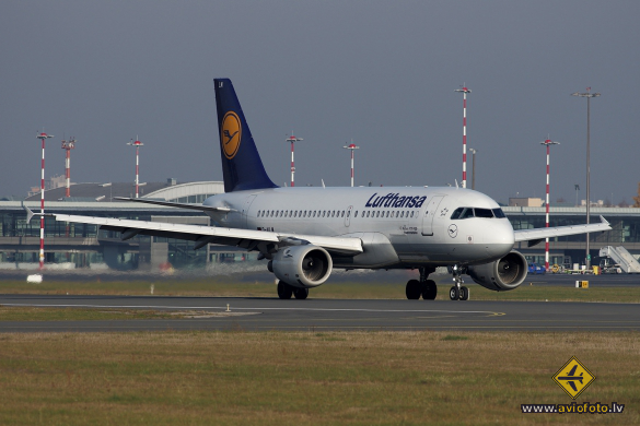 Airbus A319-114