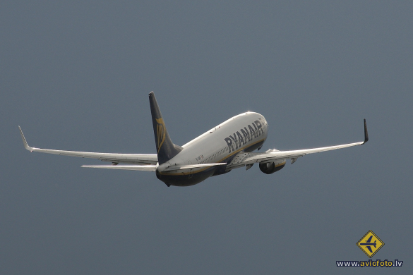 Boeing 737-8AS