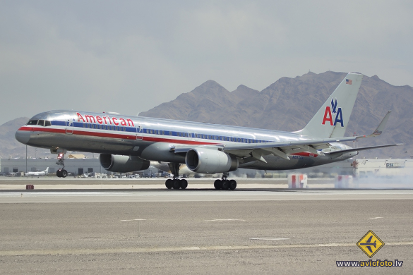 Boeing 757-223