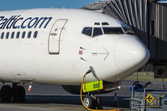 Boeing 737-36Q