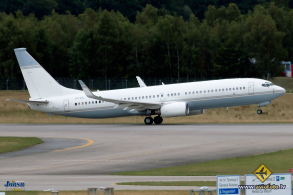 Boeing 737-8DV BBJ2